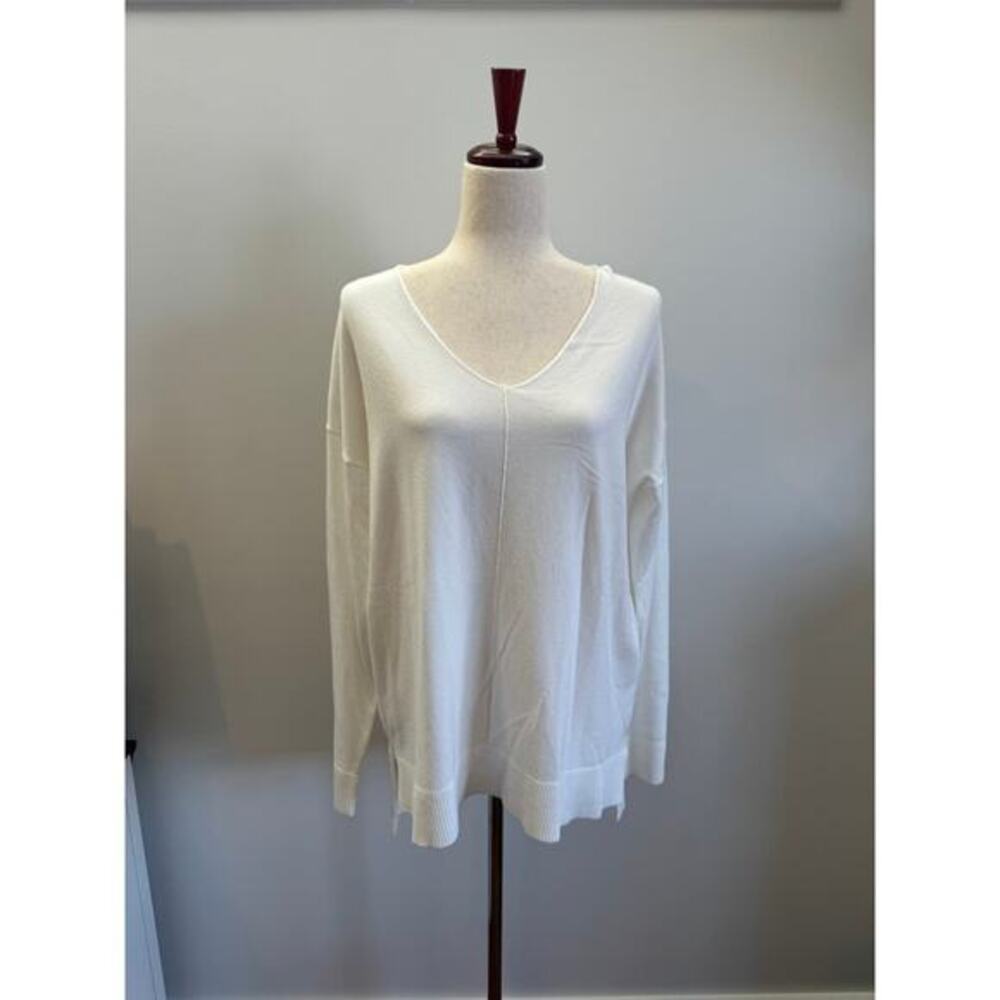 NWT‎ White Long Sleeve Sweater Blouse Size XL